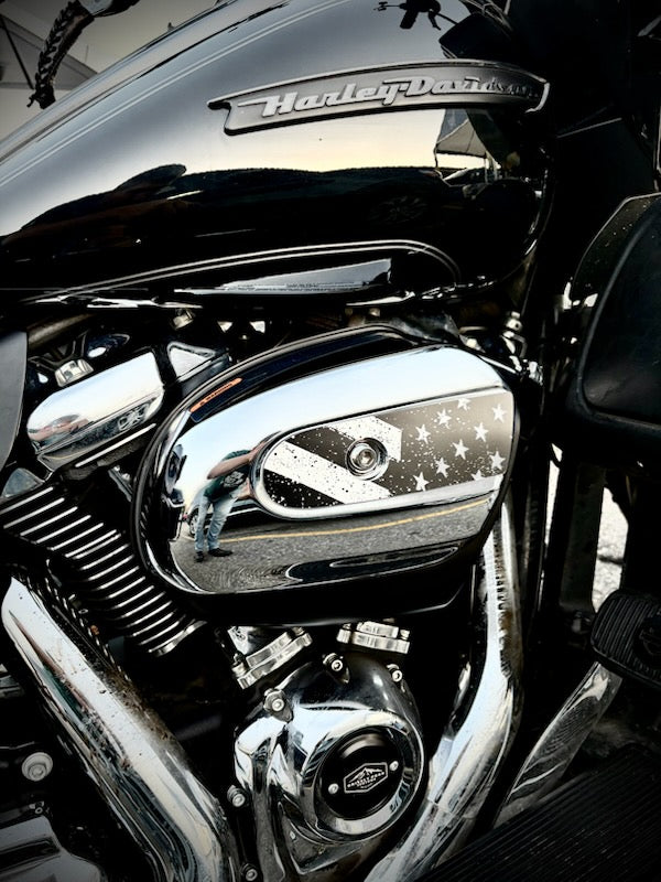 Grunge Style US Flag Air Filter Cover Insert – Fits 2017–2025 Harley Touring Models